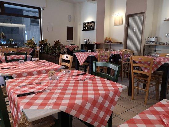 Hostaria La Mascarella